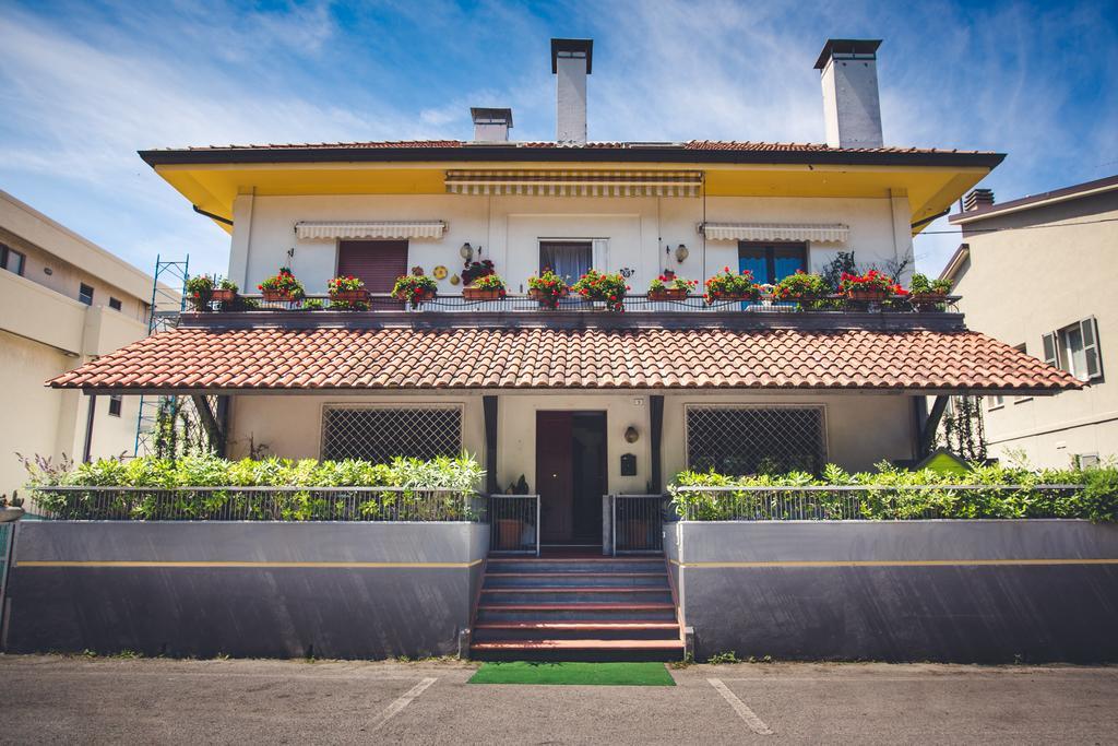 Casa Di Anna Διαμέρισμα Πέζαρο Εξωτερικό φωτογραφία