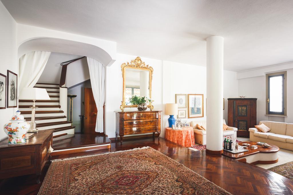 Casa Di Anna Διαμέρισμα Πέζαρο Εξωτερικό φωτογραφία