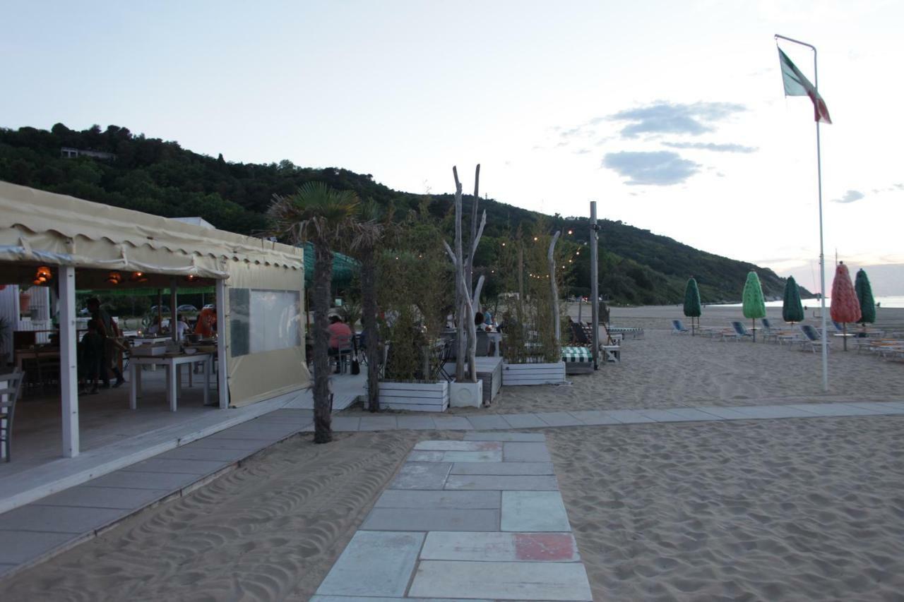 Casa Di Anna Διαμέρισμα Πέζαρο Εξωτερικό φωτογραφία